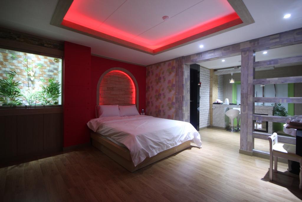 Pohang Wow Motel Chambre photo