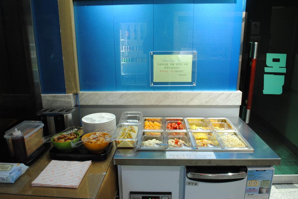 Pohang Wow Motel Extérieur photo