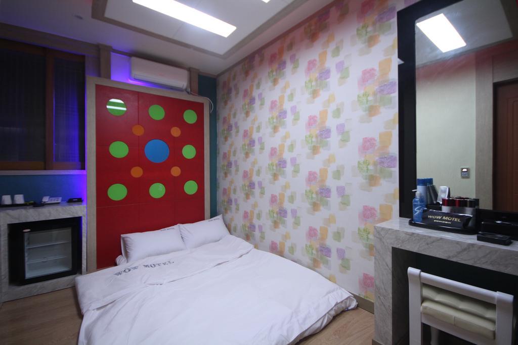 Pohang Wow Motel Chambre photo